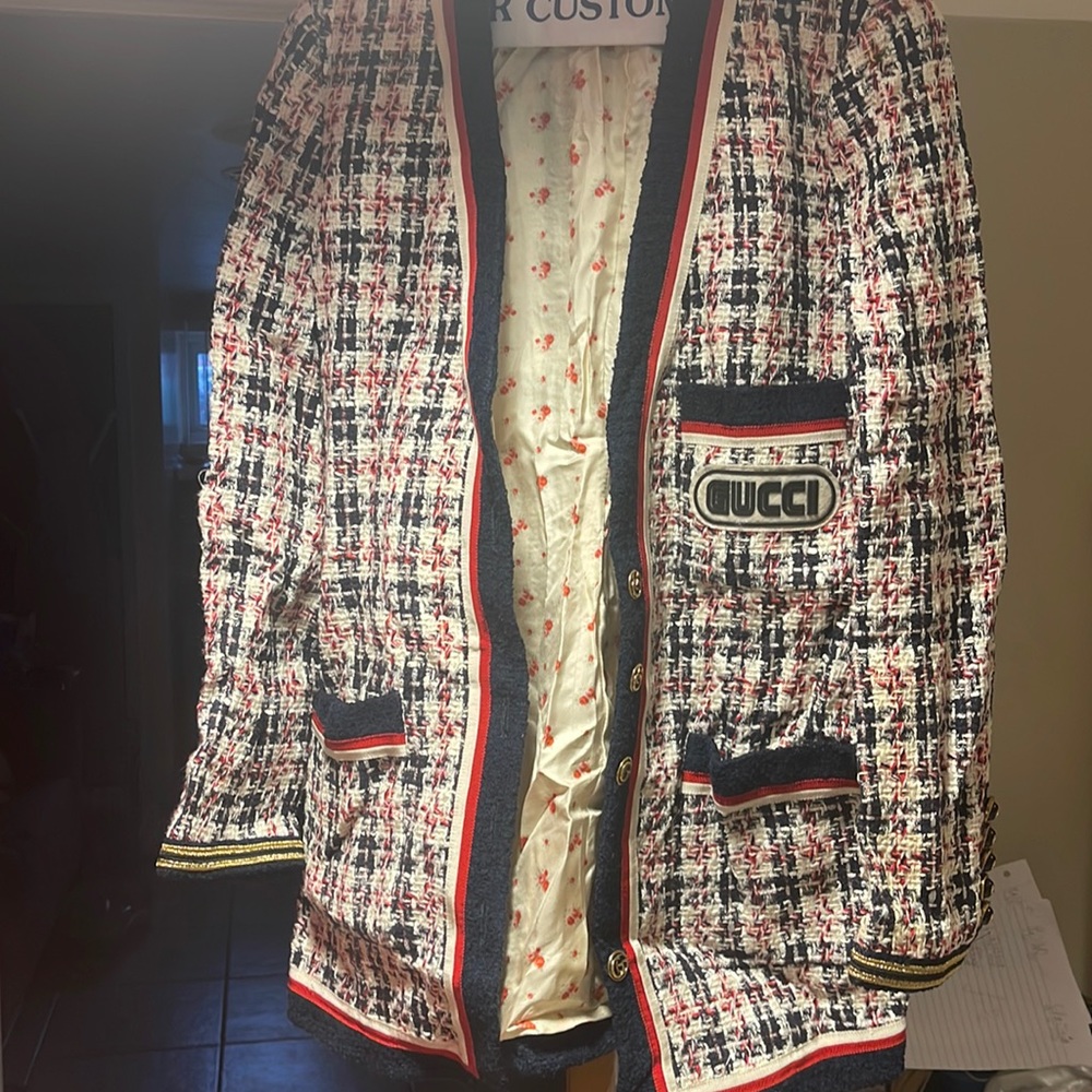 OFFICIAL GUCCI BLAZER SIZE 40 True to size.